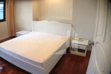 3 Bedroom Condo for rent in Cosmo Villa, Khlong Toei, Bangkok near BTS Asoke