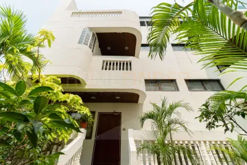 5 Bedroom Townhouse for rent in Thung Wat Don, Bangkok near BTS Saint Louis