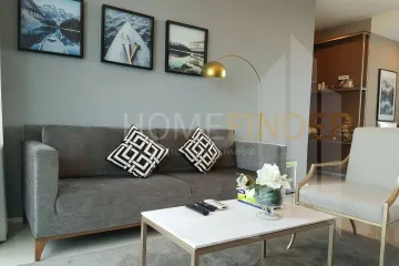 3 Bedroom Condo for rent in Wat Phraya Krai, Bangkok