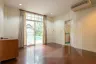 4 Bedroom House for rent in Bowon Niwet, Bangkok near MRT Democracy Monument