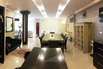 2 Bedroom Condo for sale in Baan Prompong, Khlong Tan Nuea, Bangkok