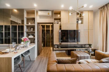 2 Bedroom Condo for sale in Whizdom Essence, Bang Chak, Bangkok near BTS Punnawithi