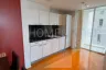 1 Bedroom Condo for sale in Langsuan Ville, Lumpini, Bangkok near BTS Chit Lom