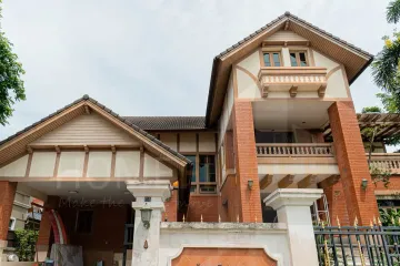 5 Bedroom House for sale in Samae Dam, Bangkok