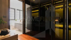 5 Bedroom Townhouse for sale in Quarter 31, Khlong Toei Nuea, Bangkok near BTS Phrom Phong