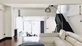 3 Bedroom Townhouse for rent in Khlong Tan Nuea, Bangkok