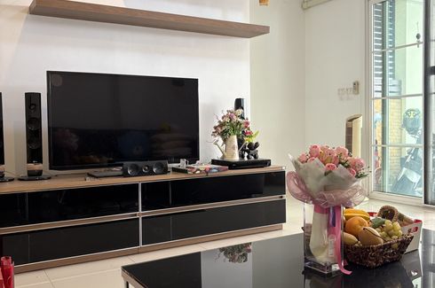 3 Bedroom Townhouse for rent in URBAN SATHORN, Bang Chak, Bangkok