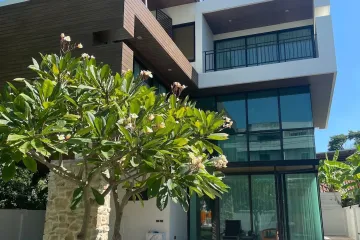 4 Bedroom House for rent in Sam Sen Nok, Bangkok