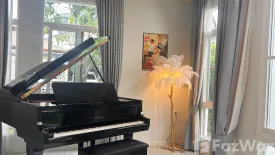 4 Bedroom Villa for rent in Dokmai, Bangkok