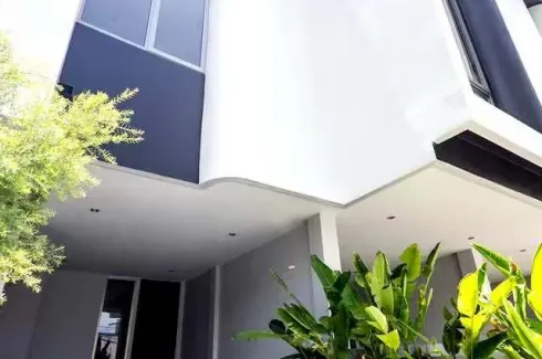 2 Bedroom Townhouse for sale in Ratsada, Phuket