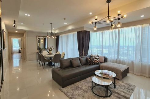 2 Bedroom Condo for rent in The Emporio Place, Khlong Tan, Bangkok near BTS Phrom Phong