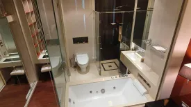 1 Bedroom Condo for sale in The Address Sukhumvit 28, Khlong Tan, Bangkok near BTS Phrom Phong