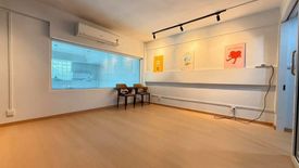 3 Bedroom Office for rent in Khlong Tan, Bangkok
