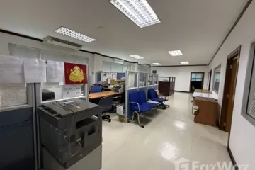 Office for rent in Bang Khen, Nonthaburi