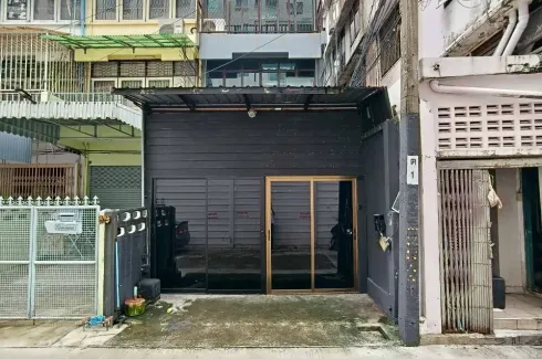 5 Bedroom Townhouse for rent in Silom, Bangkok near BTS Sala Daeng