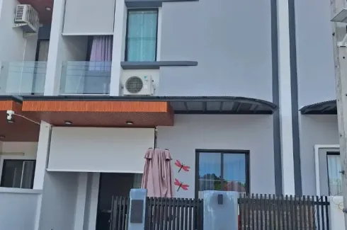 3 Bedroom Townhouse for rent in Chalong, Phuket