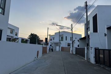 4 Bedroom House for rent in Haus 56 Chiangmai, San Phak Wan, Chiang Mai