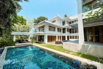 5 Bedroom Villa for sale in Na Kluea, Chonburi