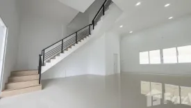 4 Bedroom Townhouse for sale in Lat Phrao, Bangkok