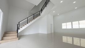 4 Bedroom Townhouse for sale in Lat Phrao, Bangkok