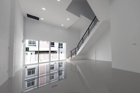 4 Bedroom Townhouse for sale in Lat Phrao, Bangkok