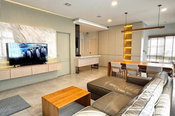 4 Bedroom House for rent in Dokmai, Bangkok