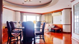 2 Bedroom Condo for sale in Silver Beach, Na Kluea, Chonburi