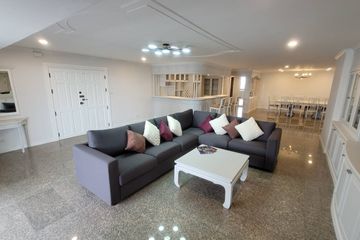 4 Bedroom Condo for rent in Oriental Towers, Khlong Tan Nuea, Bangkok near BTS Thong Lo