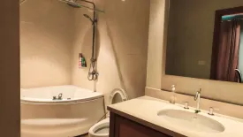 1 Bedroom Condo for rent in The Emporio Place, Khlong Tan, Bangkok near BTS Phrom Phong