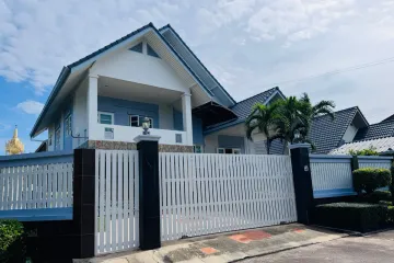 3 Bedroom House for sale in Na Kluea, Chonburi