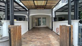 2 Bedroom Townhouse for sale in Baan Klang Muang The Paris Rama 9 - Ramkamhaeng, Hua Mak, Bangkok near Airport Rail Link Hua Mak