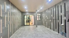 2 Bedroom Townhouse for sale in Khan Na Yao, Bangkok near MRT Nom Klao