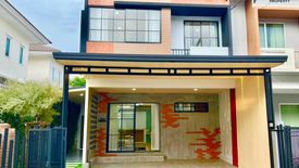 3 Bedroom Townhouse for sale in The Trust Town Wongwaen - Lamlukka, Bueng Kham Phroi, Pathum Thani near BTS Eastern Outer Ring