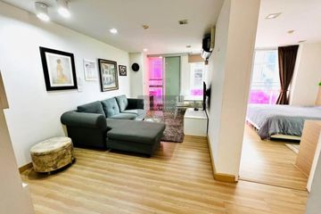 2 Bedroom Condo for sale in The Colory Vivid, Huai Khwang, Bangkok near MRT Huai Khwang