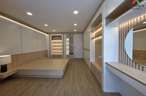 1 Bedroom Condo for sale in Family Town, Sam Sen Nai, Bangkok near BTS Saphan Kwai