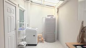 4 Bedroom Townhouse for sale in Bang Nam Chuet, Samut Sakhon