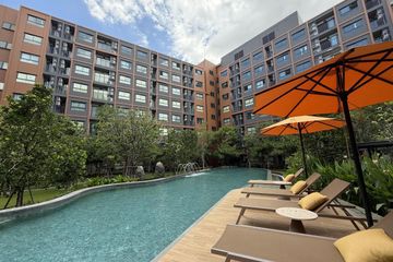 1 Bedroom Condo for sale in Bang Khun Si, Bangkok