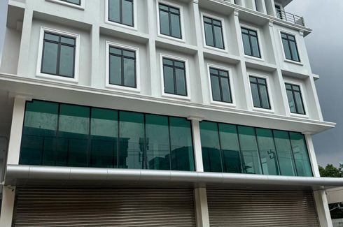 3 Bedroom Commercial for sale in Khlong Chan, Bangkok