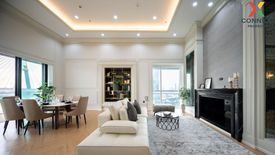 2 Bedroom Condo for sale in Bang Phong Pang, Bangkok