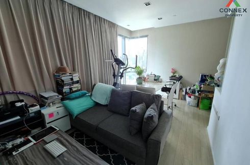 2 Bedroom Condo for rent in The Room Sukhumvit 21, Khlong Toei Nuea, Bangkok near MRT Sukhumvit