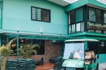 1 Bedroom House for sale in Phra Khanong, Bangkok near BTS Ekkamai