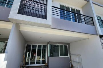 3 Bedroom Townhouse for sale in The Miracle Plus 2 Phetkasem 63, Lak Song, Bangkok