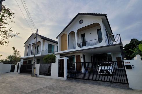 4 Bedroom House for sale in San Phak Wan, Chiang Mai