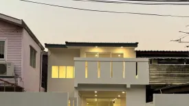 2 Bedroom Townhouse for sale in Lat Phrao, Bangkok