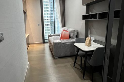 1 Bedroom Condo for rent in The Esse at Singha Complex, Bang Kapi, Bangkok near MRT Phetchaburi