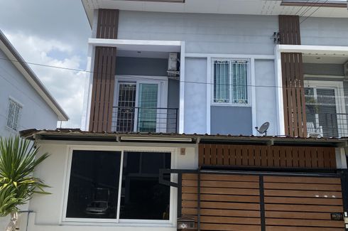 3 Bedroom Townhouse for sale in Baan Montatip 5, Wang Yen, Nakhon Pathom