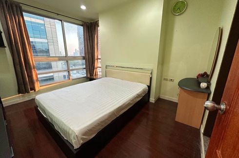 2 Bedroom Condo for sale in Sathorn House, Silom, Bangkok near BTS Surasak