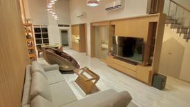 5 Bedroom Townhouse for sale in Baan Klangkrung Sathorn, Bang Khlo, Bangkok