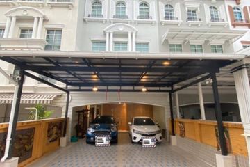 5 Bedroom Townhouse for sale in Baan Klangkrung, Sam Sen Nai, Bangkok near MRT Kamphaeng Phet