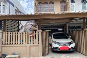 2 Bedroom Townhouse for rent in Khlong Chan, Bangkok